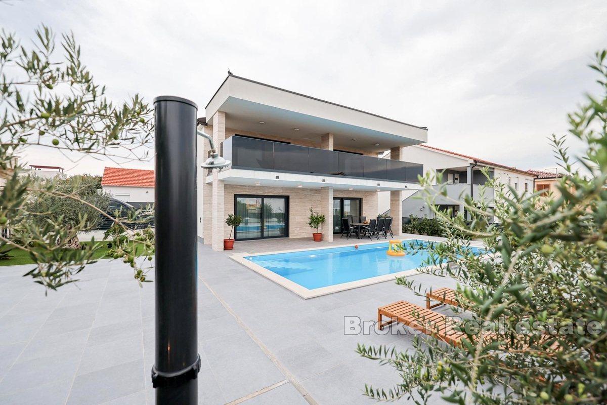 Ostrov Vir - Moderní vila s bazénem