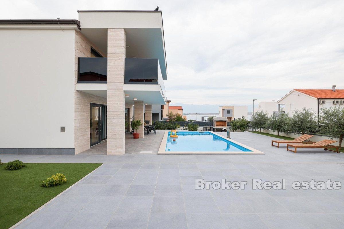 Ostrov Vir - Moderní vila s bazénem