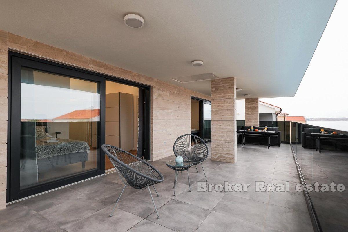 Ostrov Vir - Moderní vila s bazénem