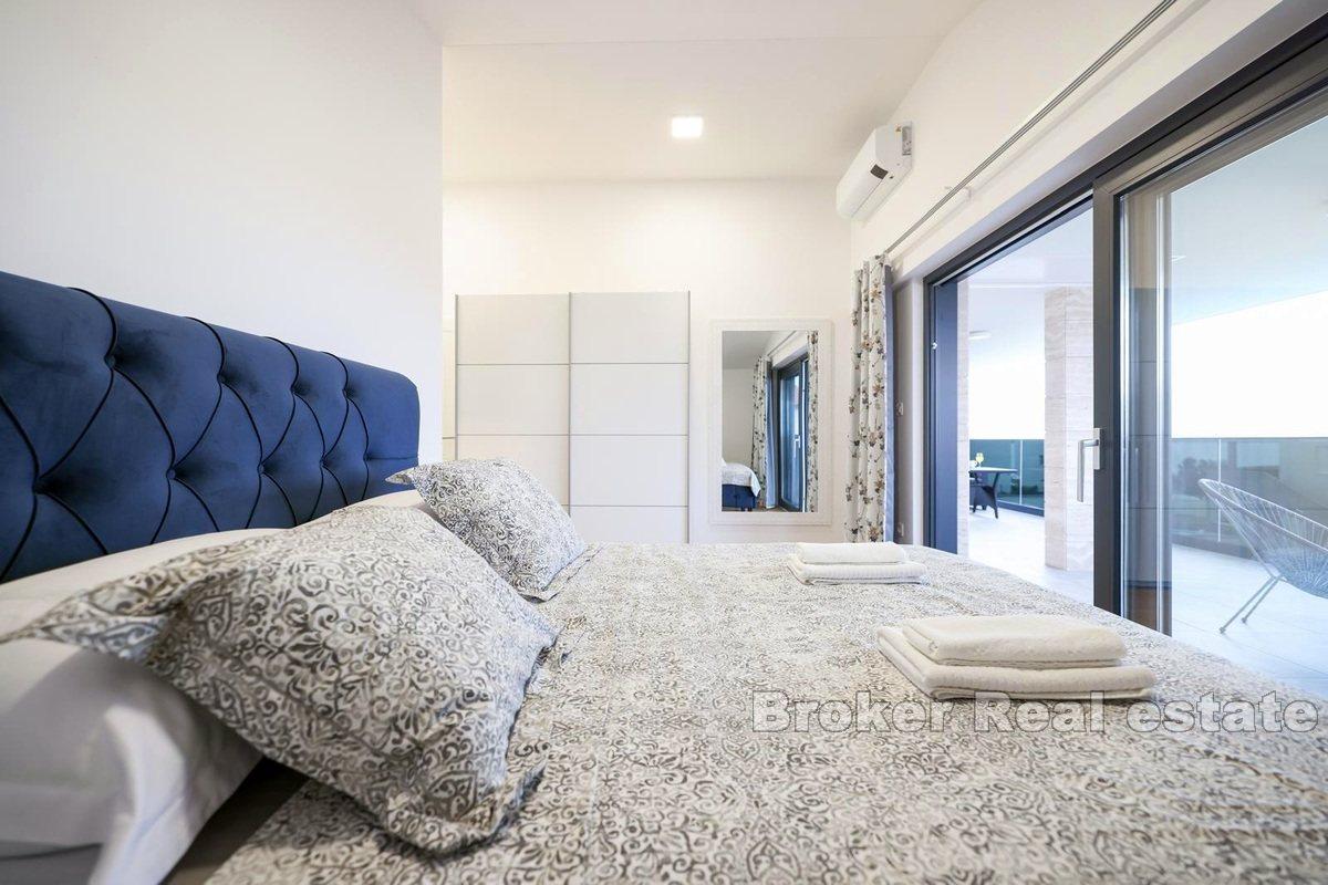 Ostrov Vir - Moderní vila s bazénem