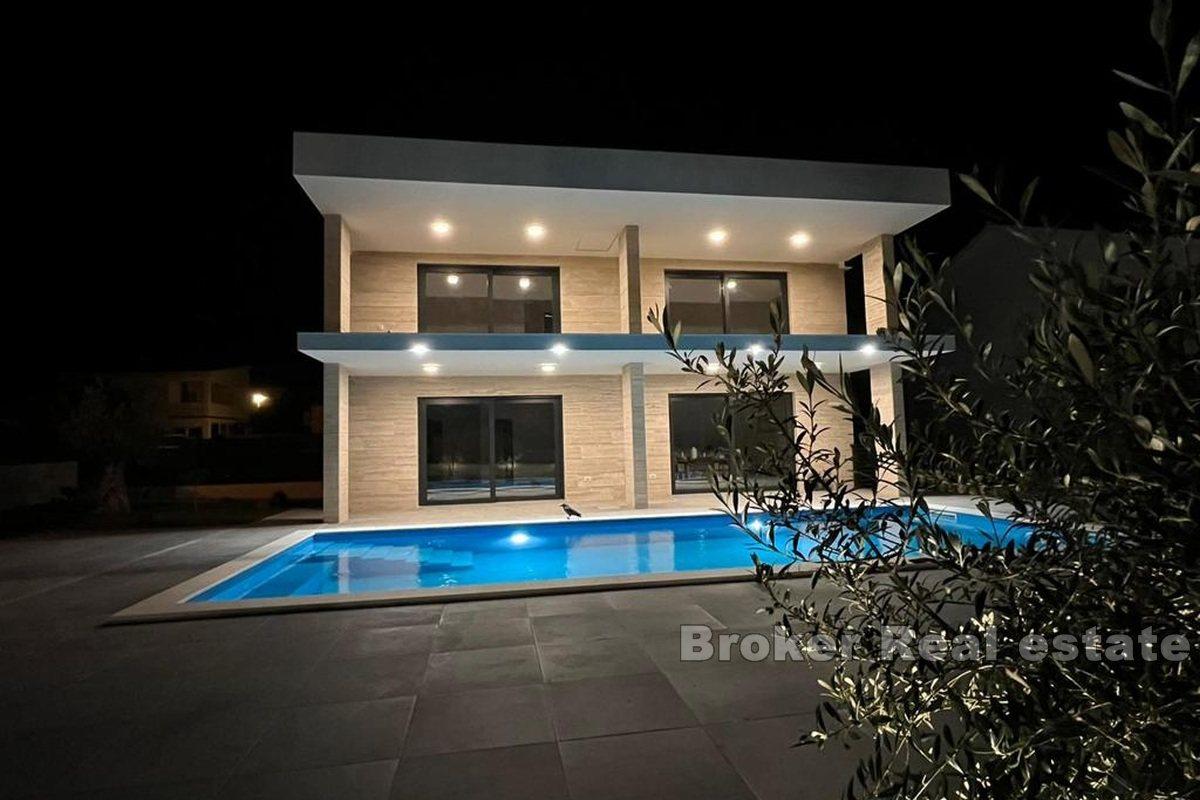 Ostrov Vir - Moderní vila s bazénem