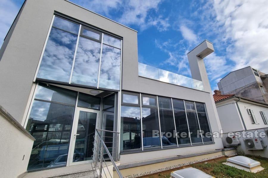 Шибеник - Офисное помещение в центре