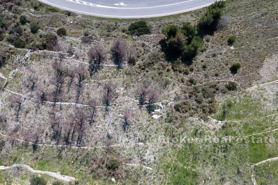 Omiš - Ampio terreno edificabile