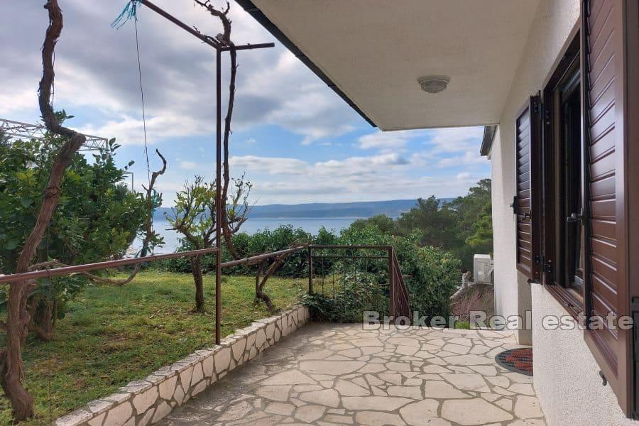 Omiš - House with a beautiful view of the sea
