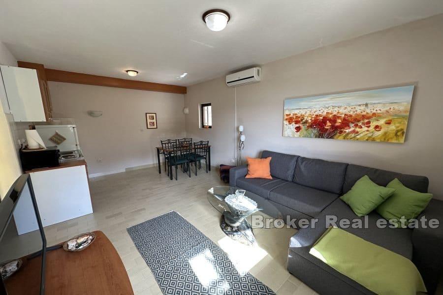 Omiš - House with a beautiful view of the sea