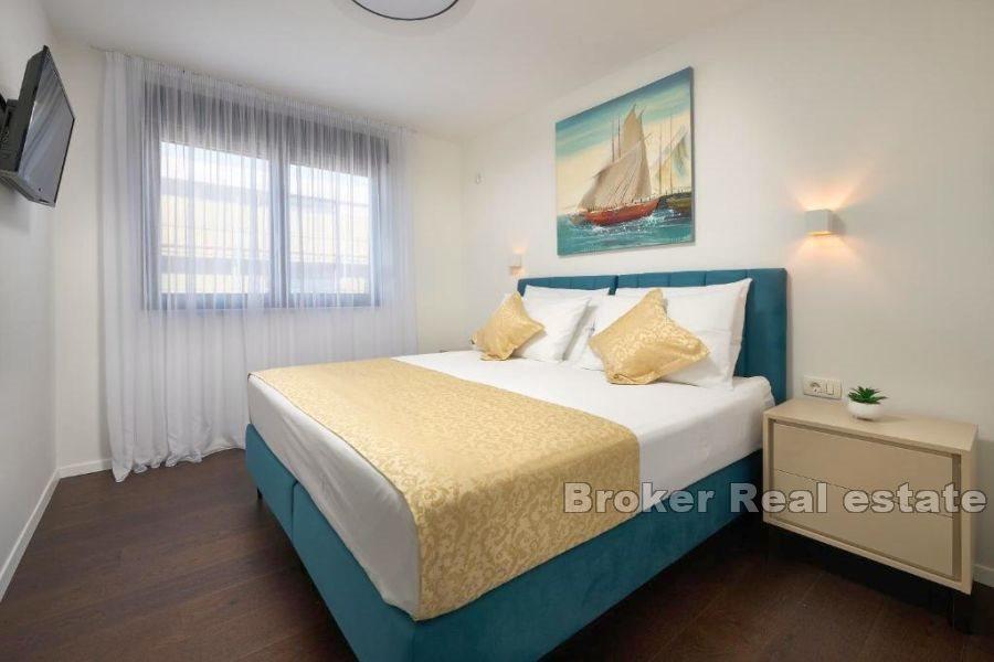 Area spaccata - Bella villa in un nuovo edificio con vista sul mare