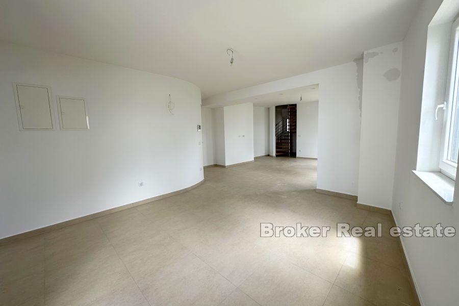 Zadar - To-etasjes leilighet med havutsikt