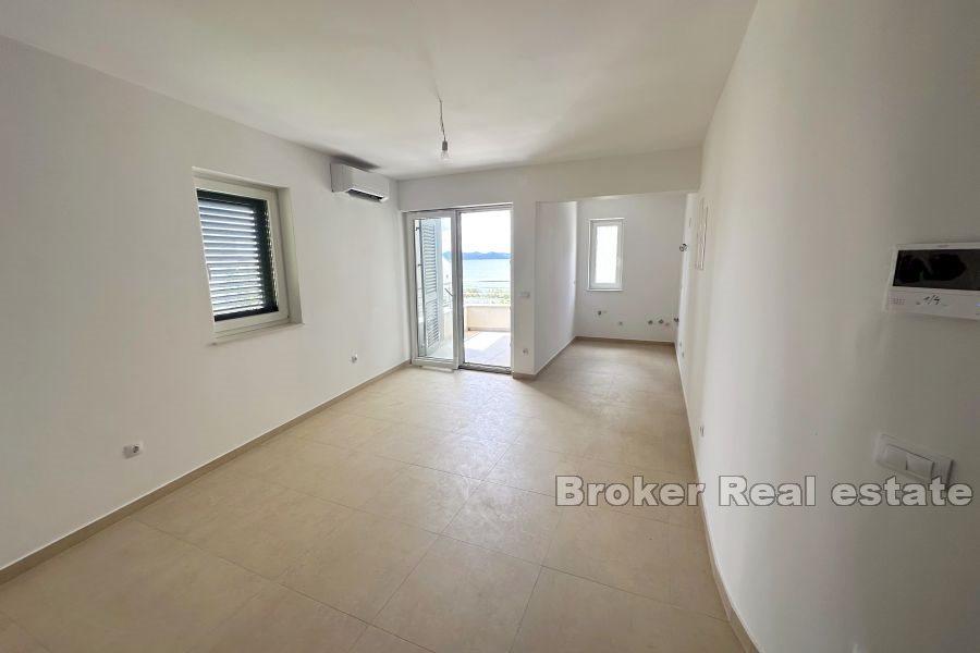 Zadar - Przestronny apartament z tarasem na dachu i widokiem na morze