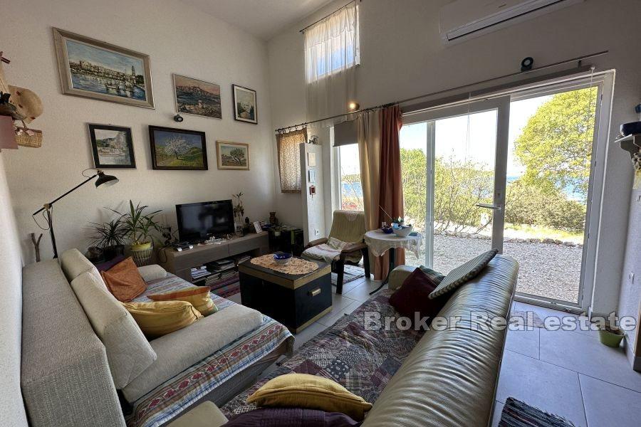 Rogoznica - Dům se dvěma pomocnými budovami nedaleko od moře