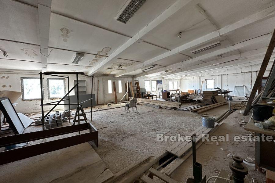 Zona Split - Spazioso ufficio in una posizione frequente