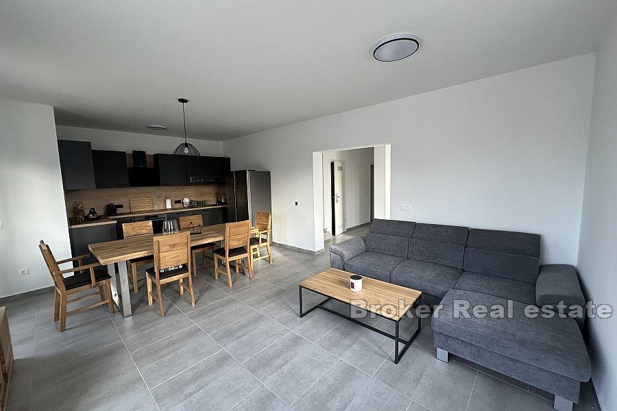 Zadar - Nowa konstrukcja z basenem i widokiem na morze