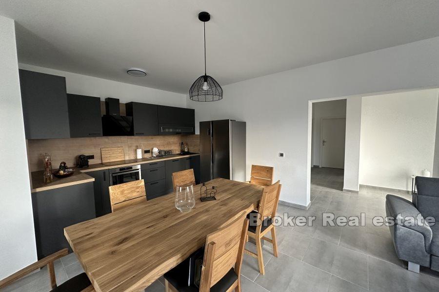 Zadar - Nowa konstrukcja z basenem i widokiem na morze