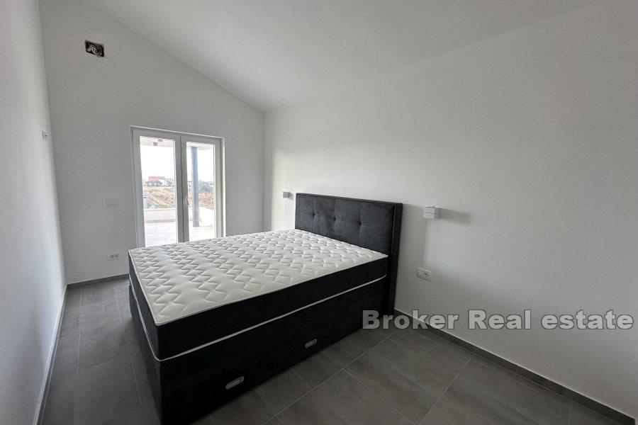 Zadar - Nowa konstrukcja z basenem i widokiem na morze