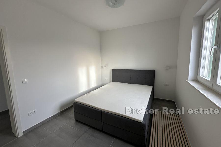 Zadar - Nowa konstrukcja z basenem i widokiem na morze