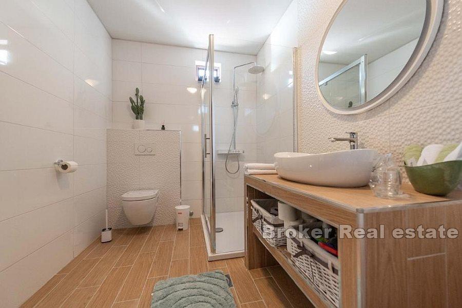 Zara - Casa isolata con piscina