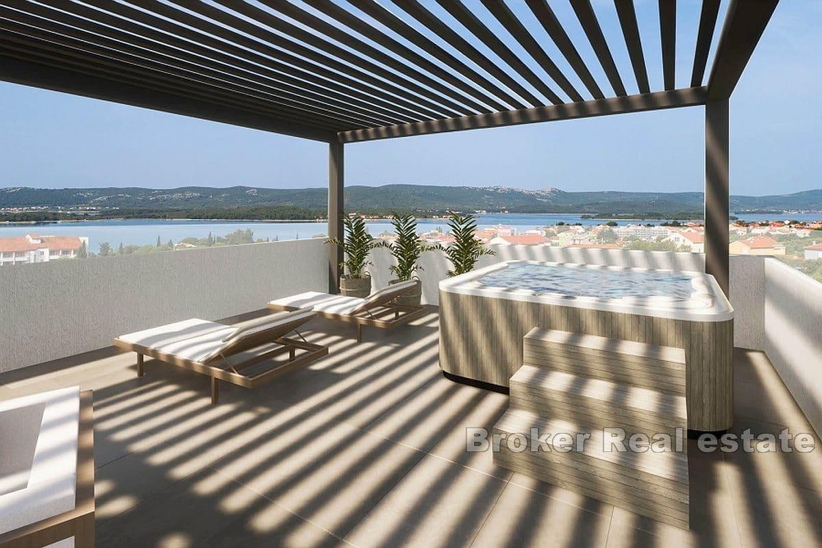 Penthouse with Panoramic Views and Rooftop Terrace