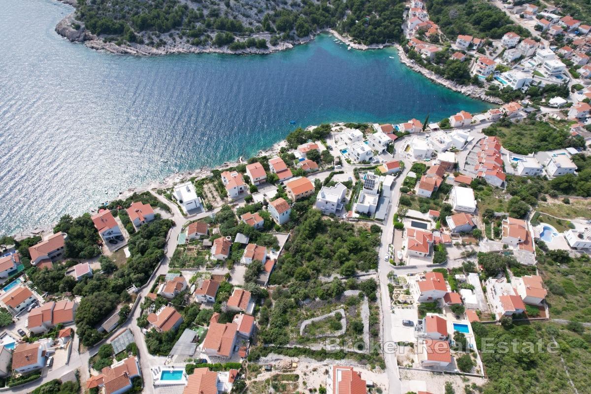 Appartamento al piano terra di una nuova costruzione con piscina privata