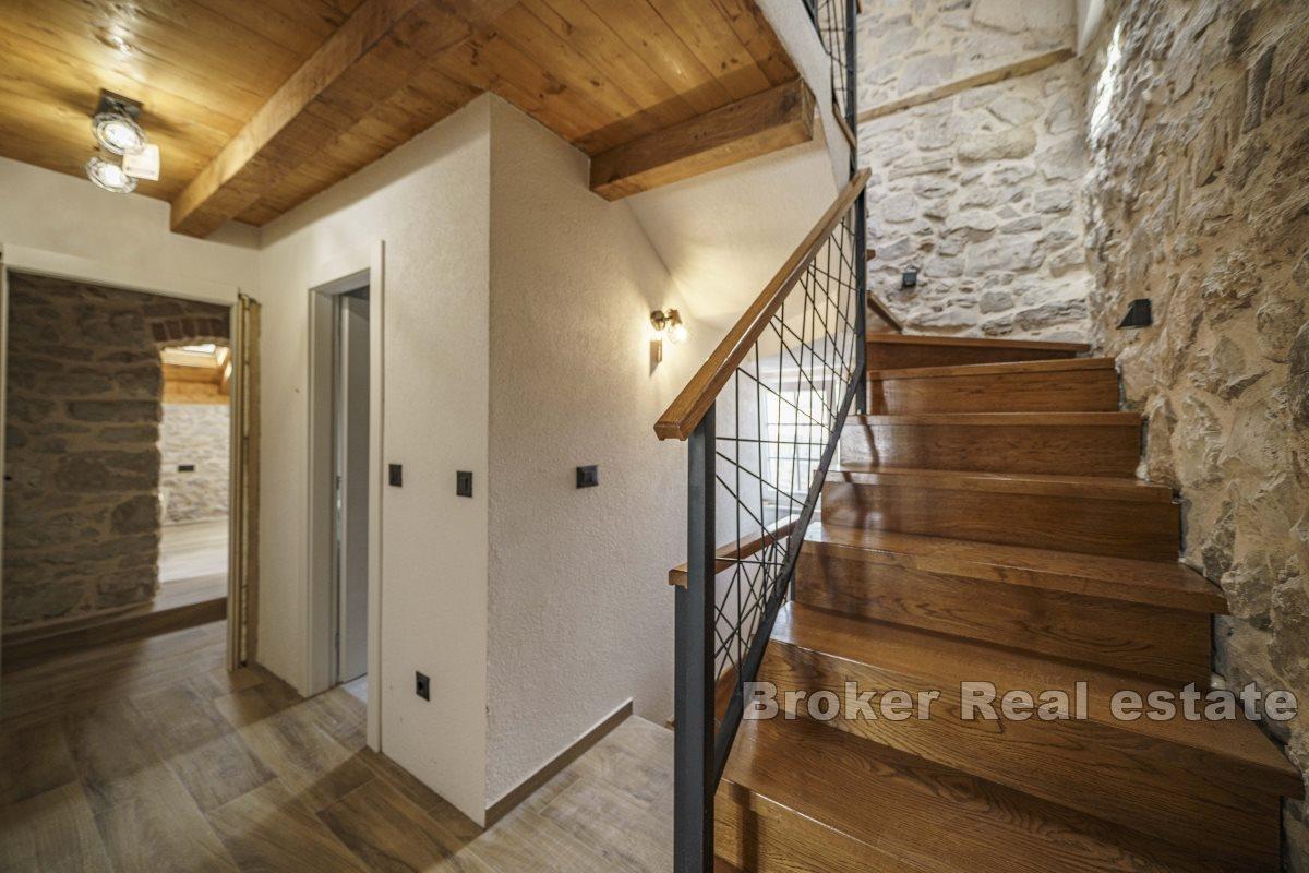 Renovated luxury house with swimming pool