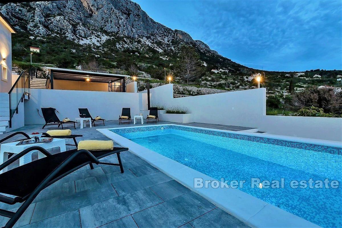 Piękna willa z widokiem na morze