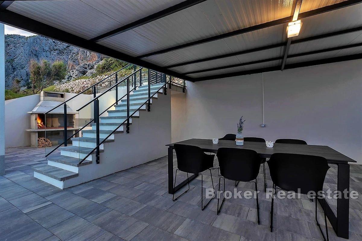 Piękna willa z widokiem na morze