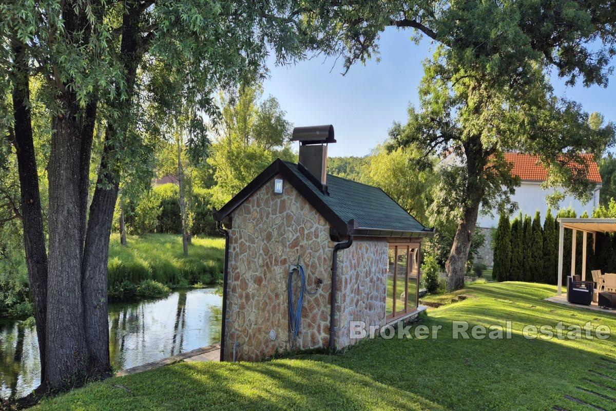 Weekend house with a pool in a peaceful location