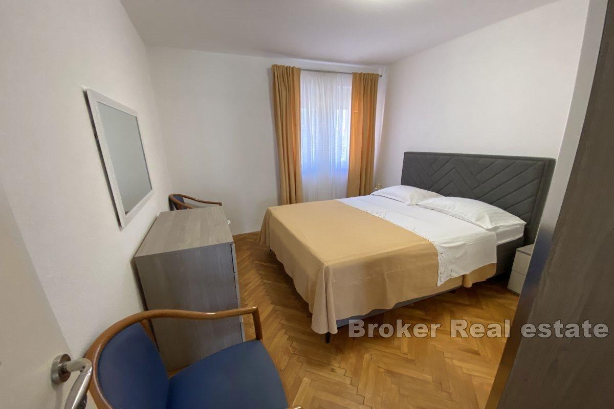 Primošten - Izby a reštaurácia na výbornom mieste