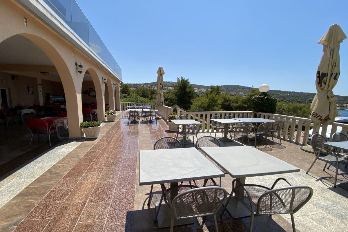 Primošten - Izby a reštaurácia na výbornom mieste