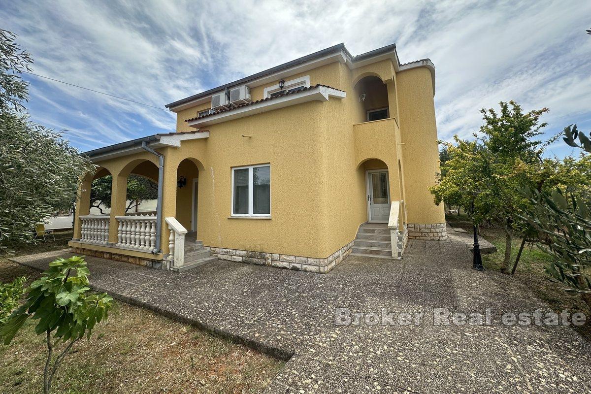 Maison mitoyenne avec vue sur la mer