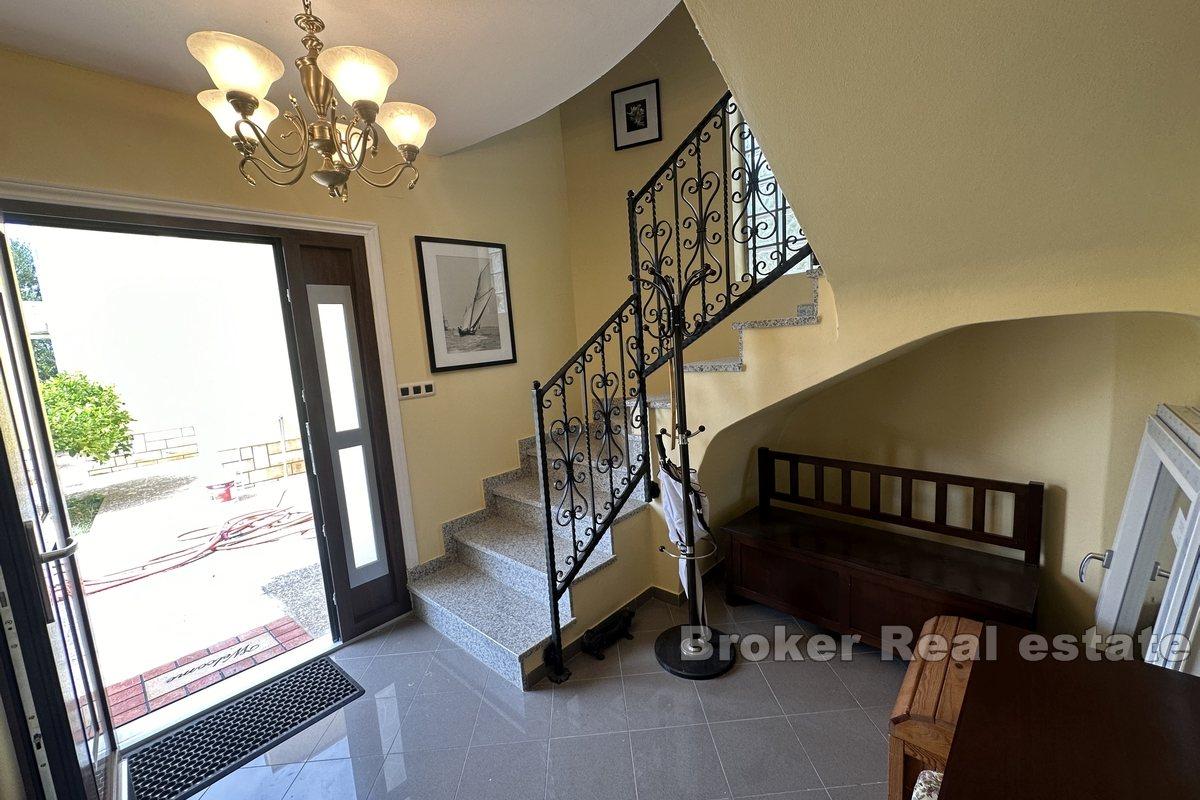 To enebolig med havutsikt