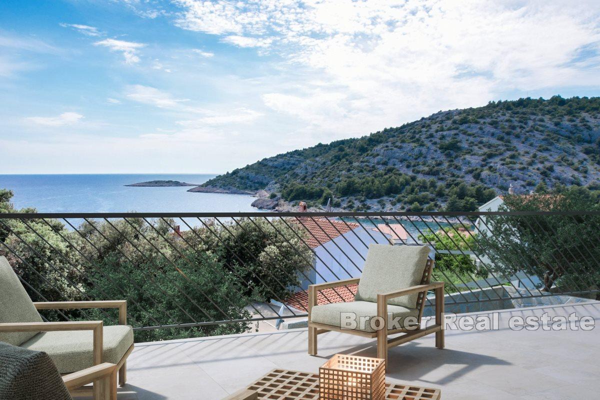 Luxury new build with sea view