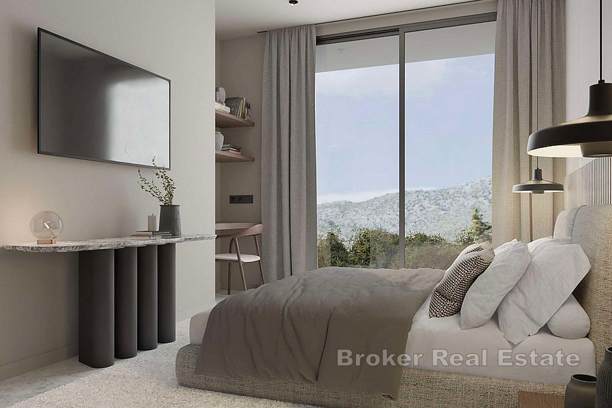 Villa med pool och panoramautsikt över havet