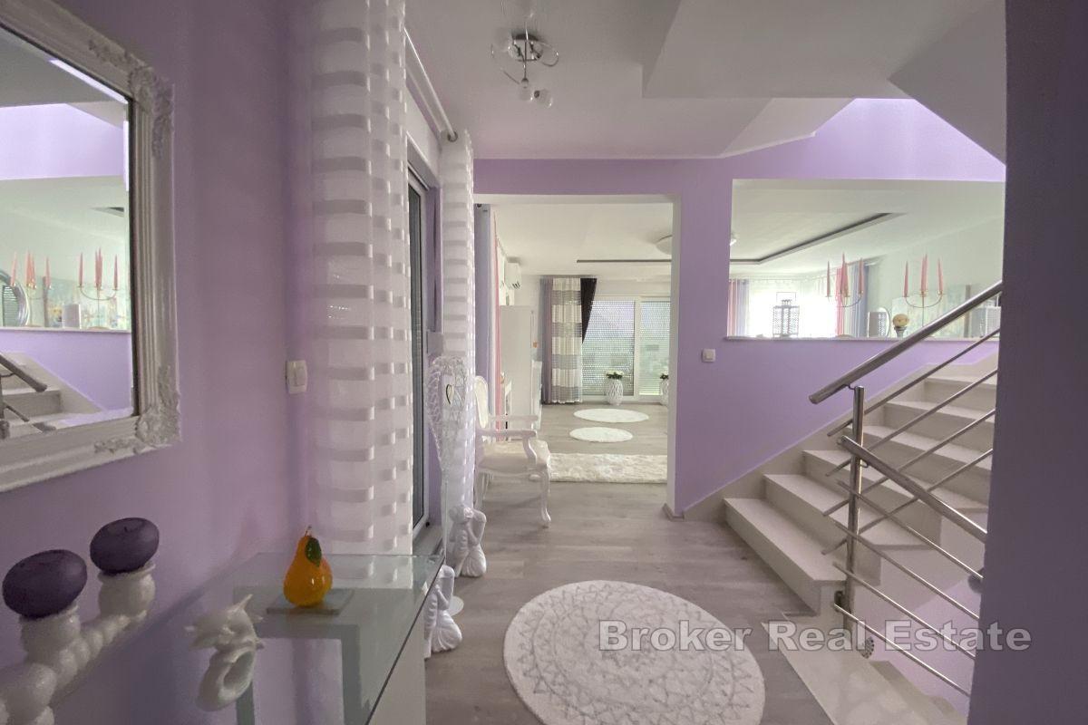 Blízko Splitu - Dom s neuveriteľným výhľadom na more