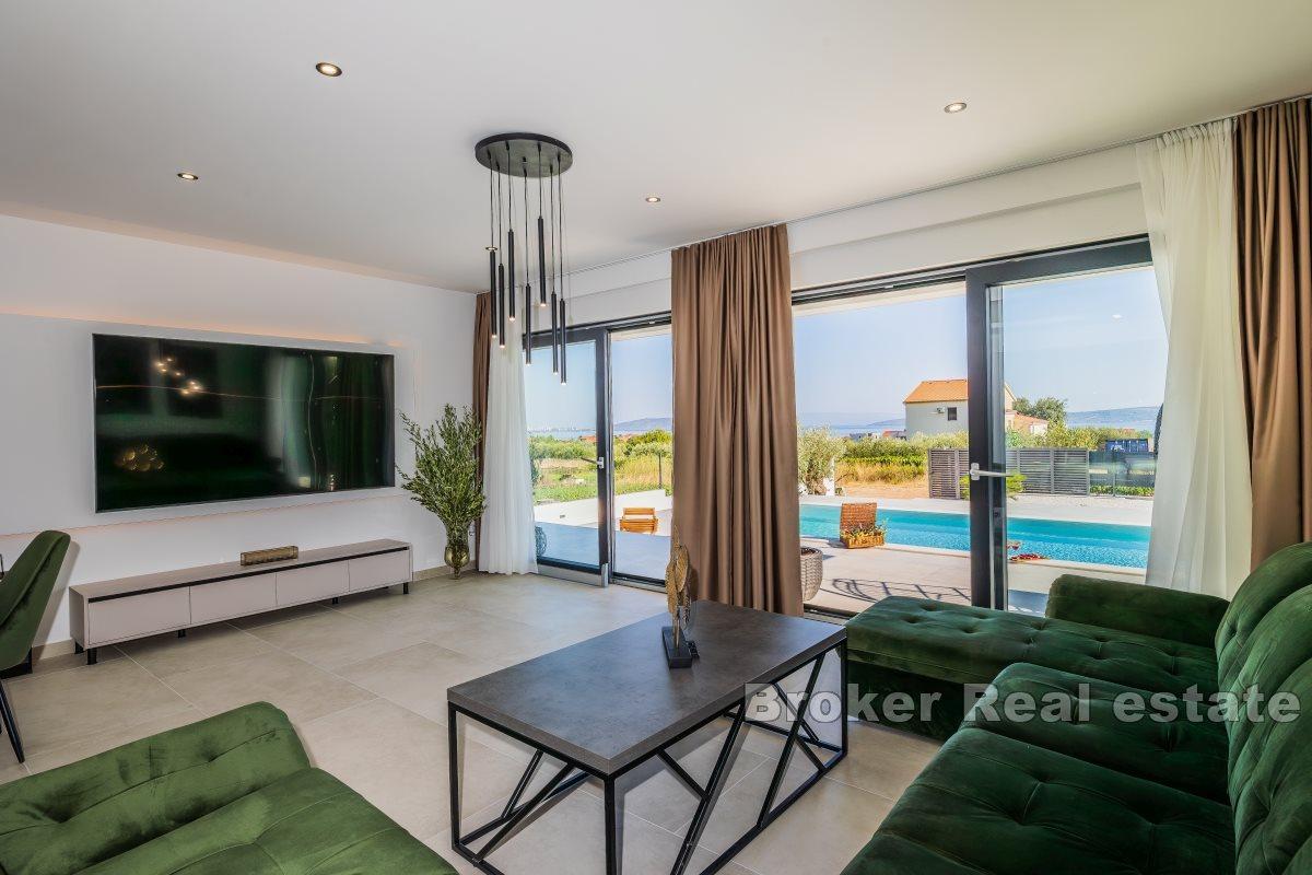 Exclusive newly built villa with panoramic sea view