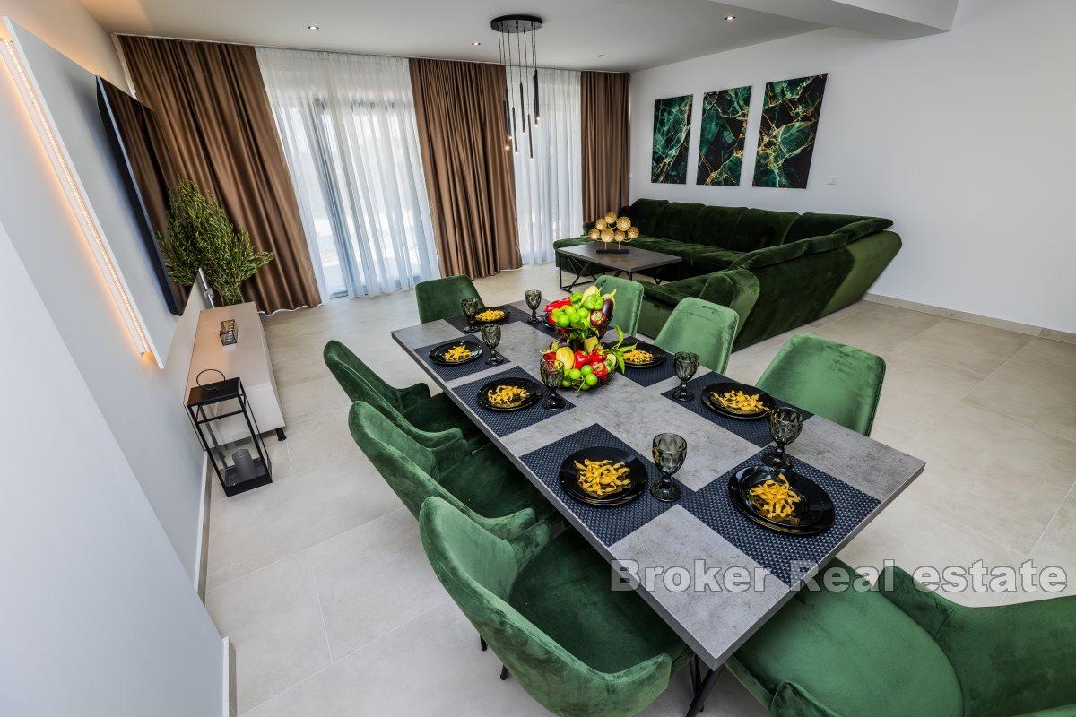 Exklusive Neubauvilla mit Panoramablick auf das Meer