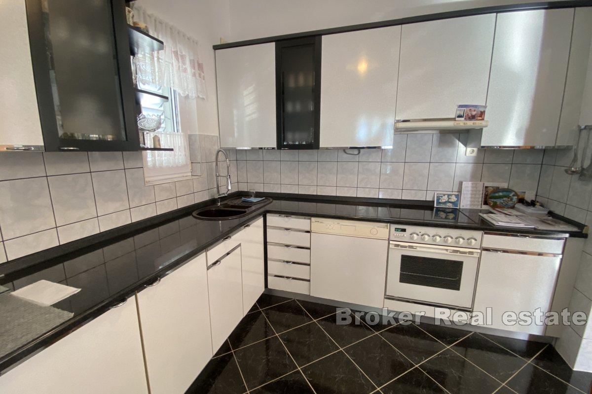 Casa vicino al mare con vista mozzafiato