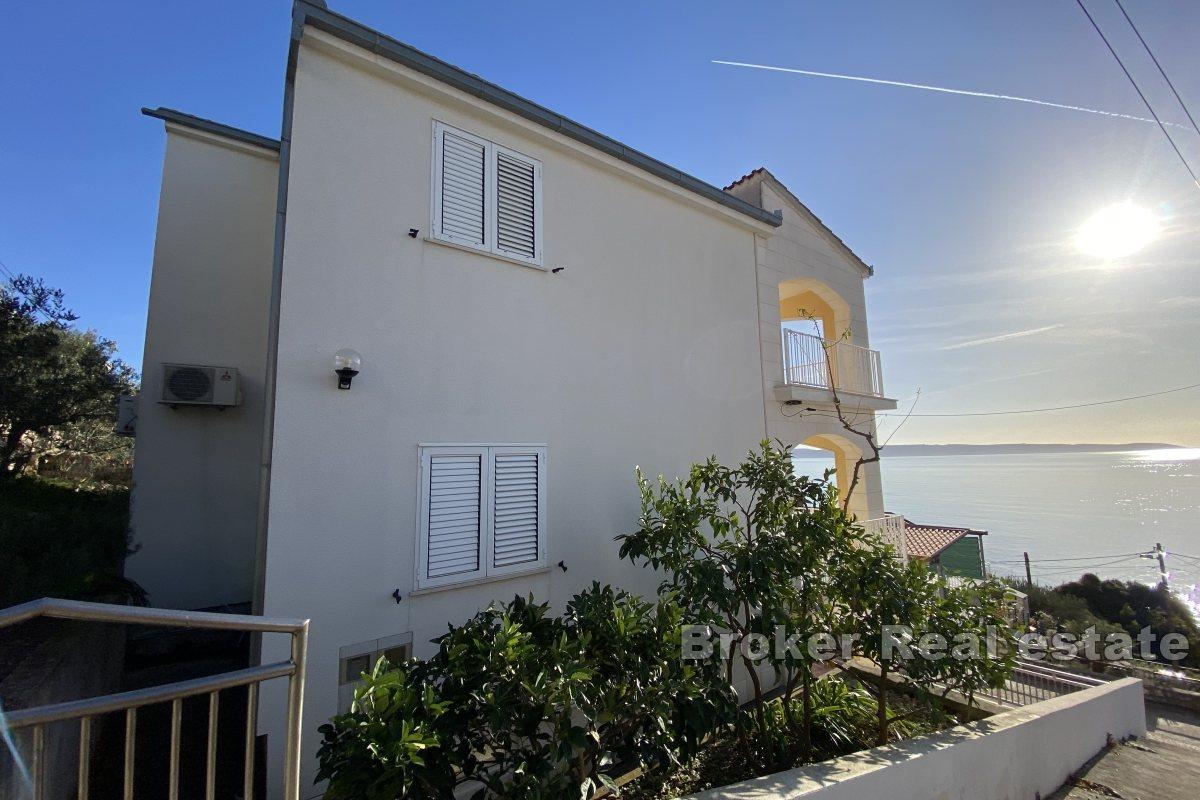 House in a peaceful cove with sea view