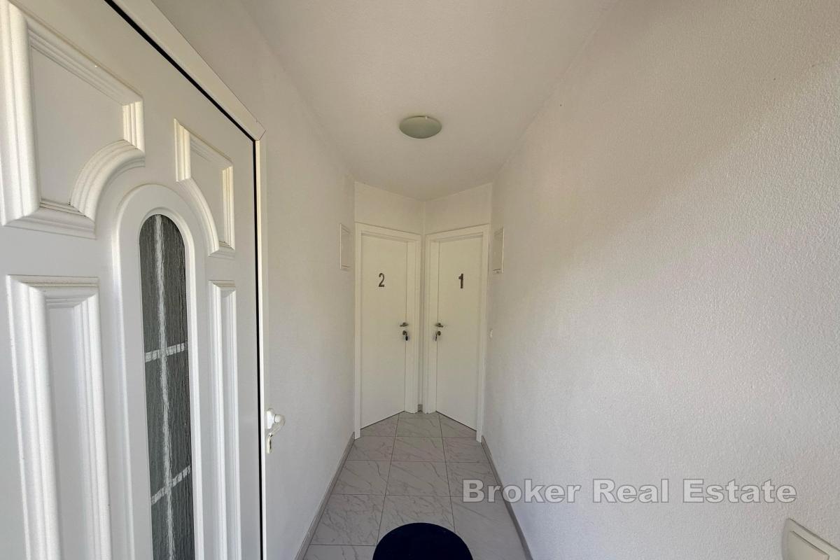 Haus mit 5 Wohnungen in erster Meeresreihe