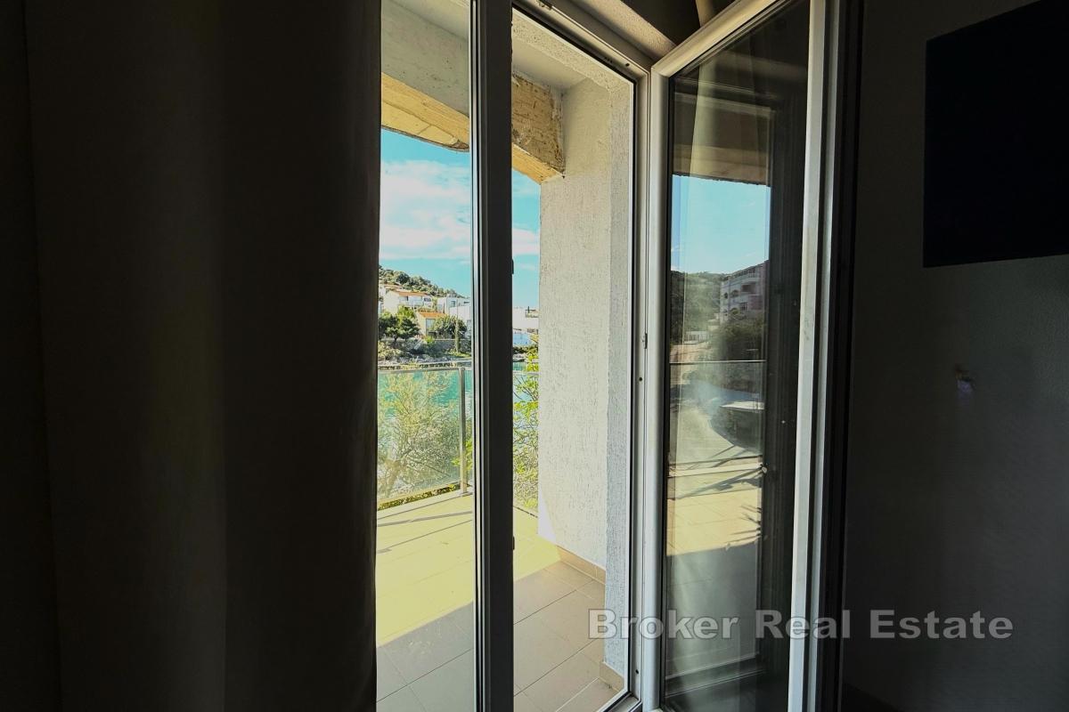 Haus mit 5 Wohnungen in erster Meeresreihe