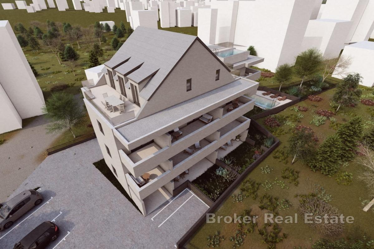 Moderní přímořská nemovitost – penthouse s bazénem v Rogoznici