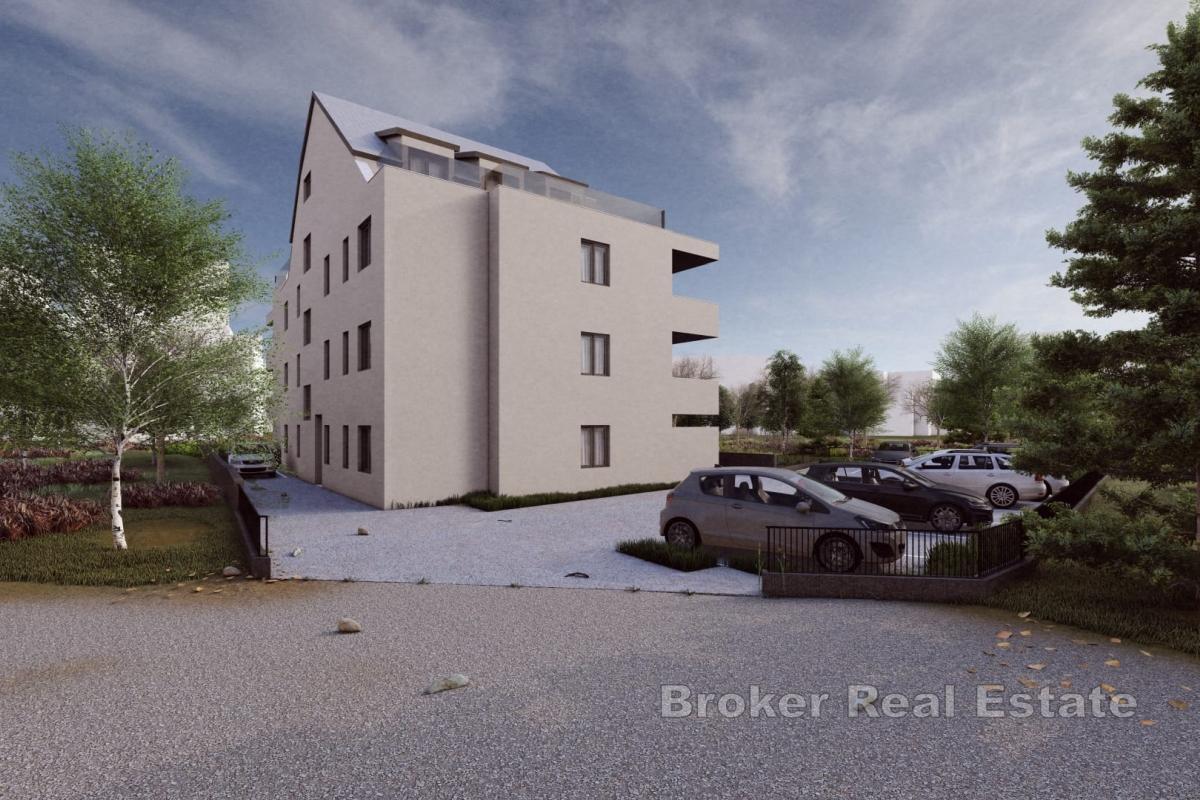 Moderní přímořská nemovitost – penthouse s bazénem v Rogoznici