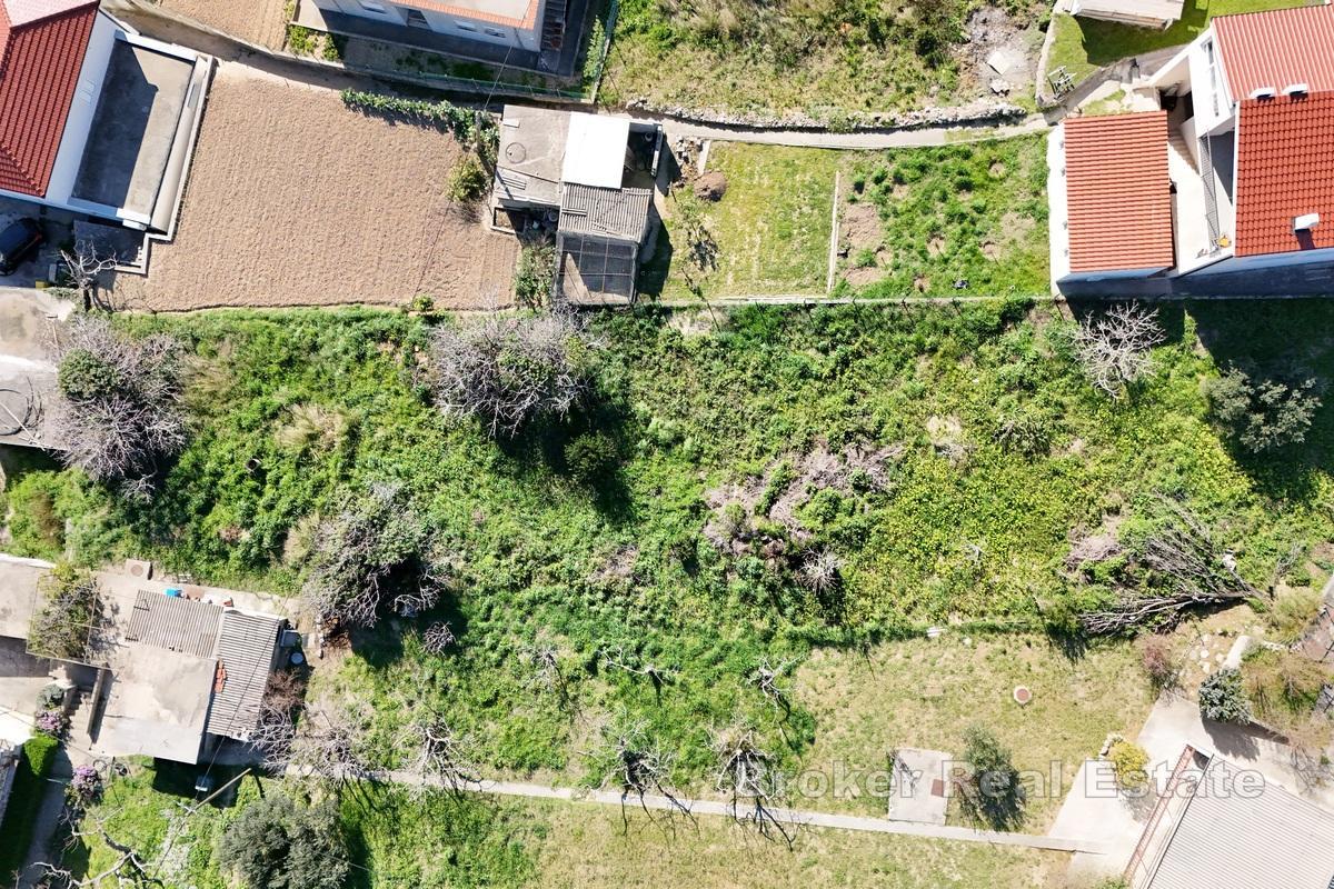 Byggetomt i rolig beliggenhet