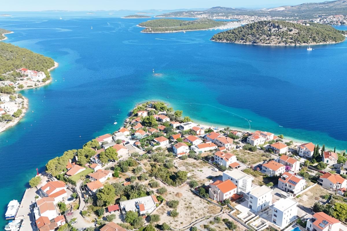 001-2044-61-Rogoznica-Building-land-near-the-sea-for-sale