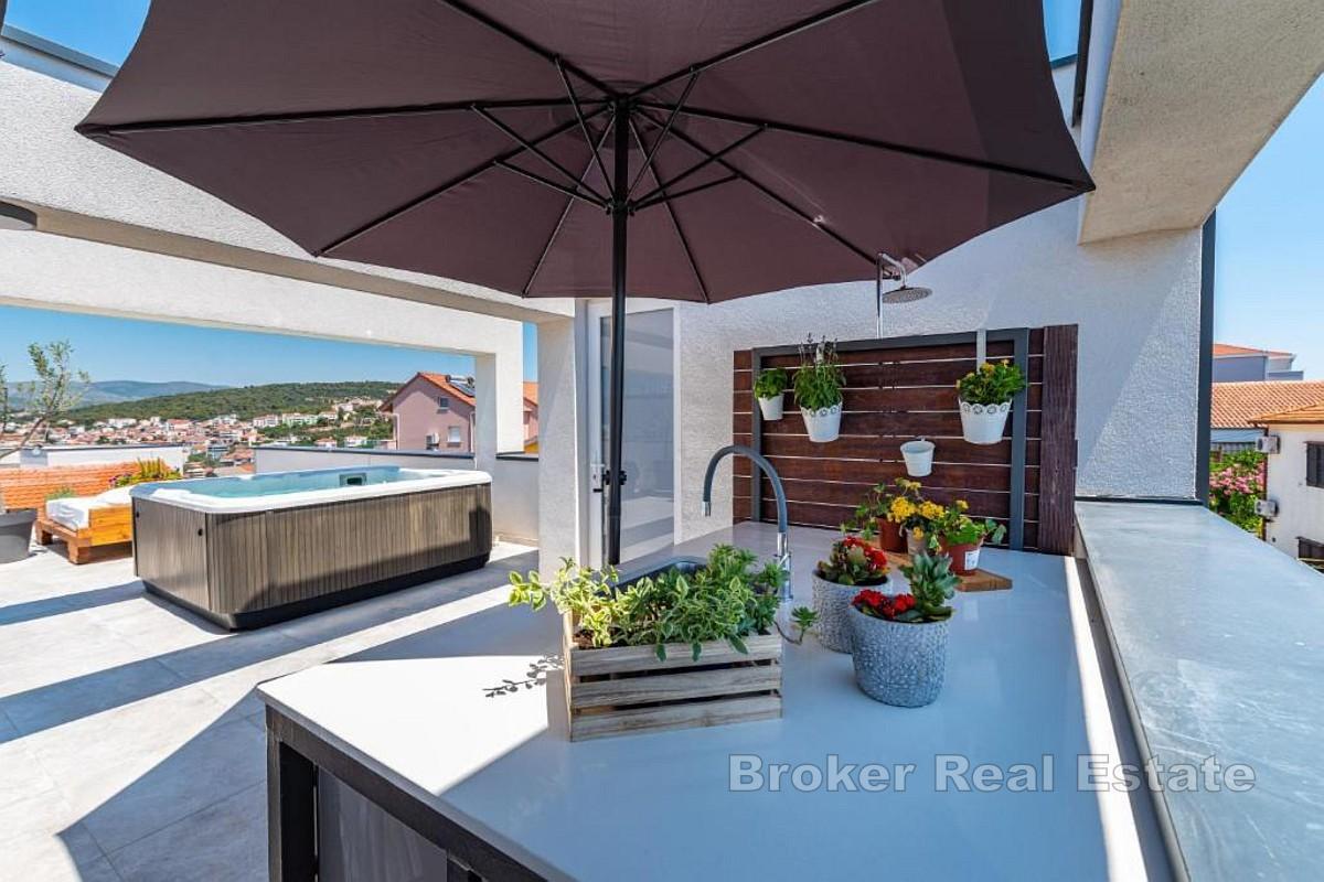 Casa moderna con piscina