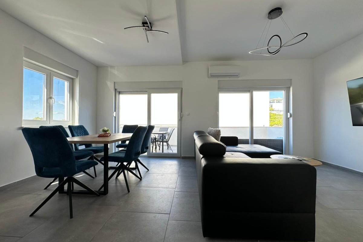 Maisonette-Wohnung mit zwei Parkplätzen