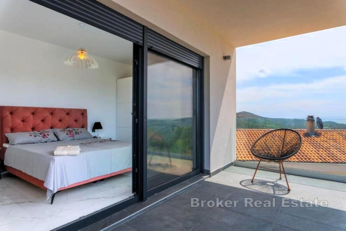 Semestervilla med pool och utmärkt investeringspotential