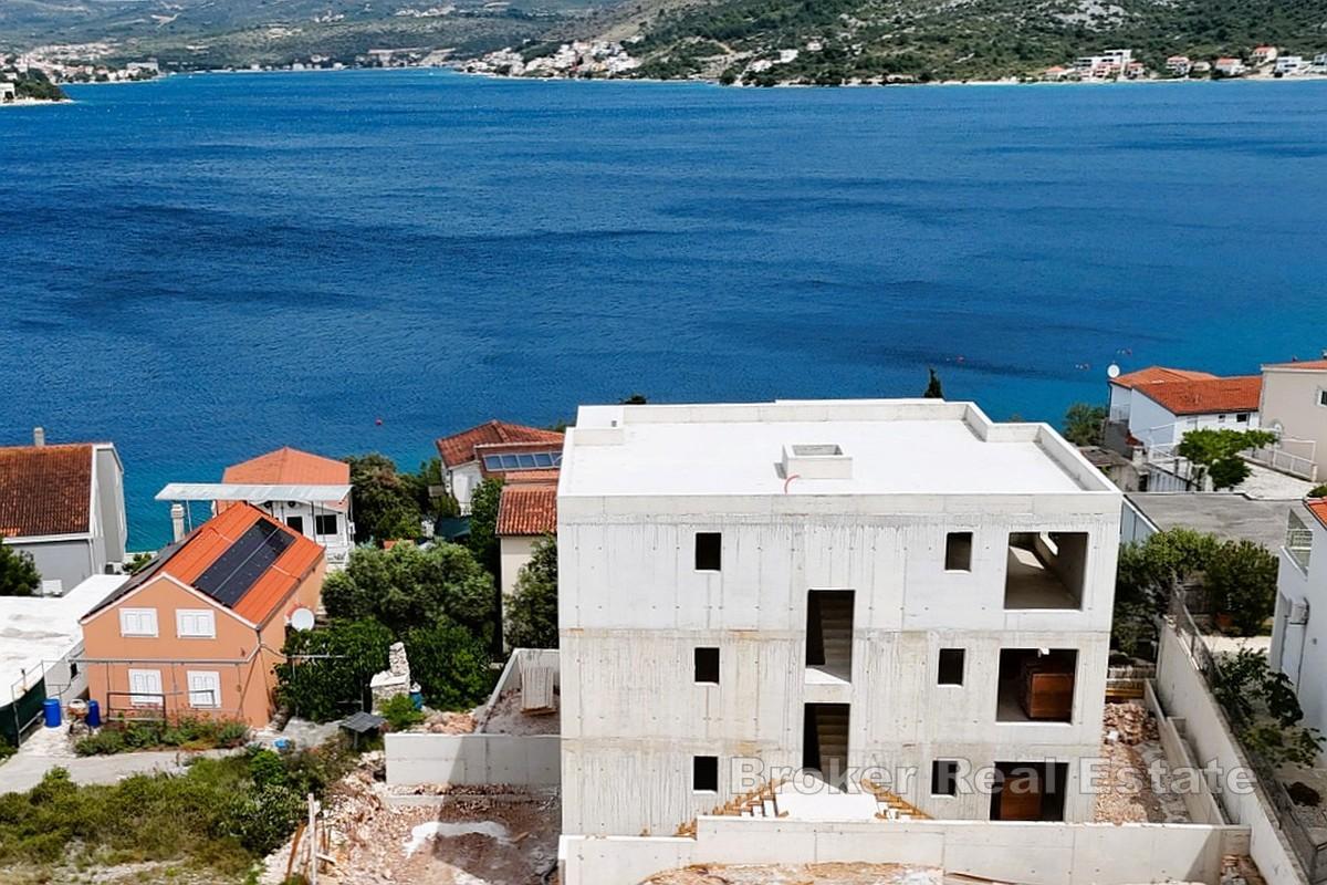 Esclusivo appartamento in un nuovo edificio con vista mare aperta