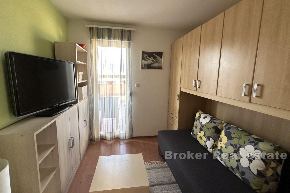 Komfortowy apartament z dwiema sypialniami i dużym tarasem