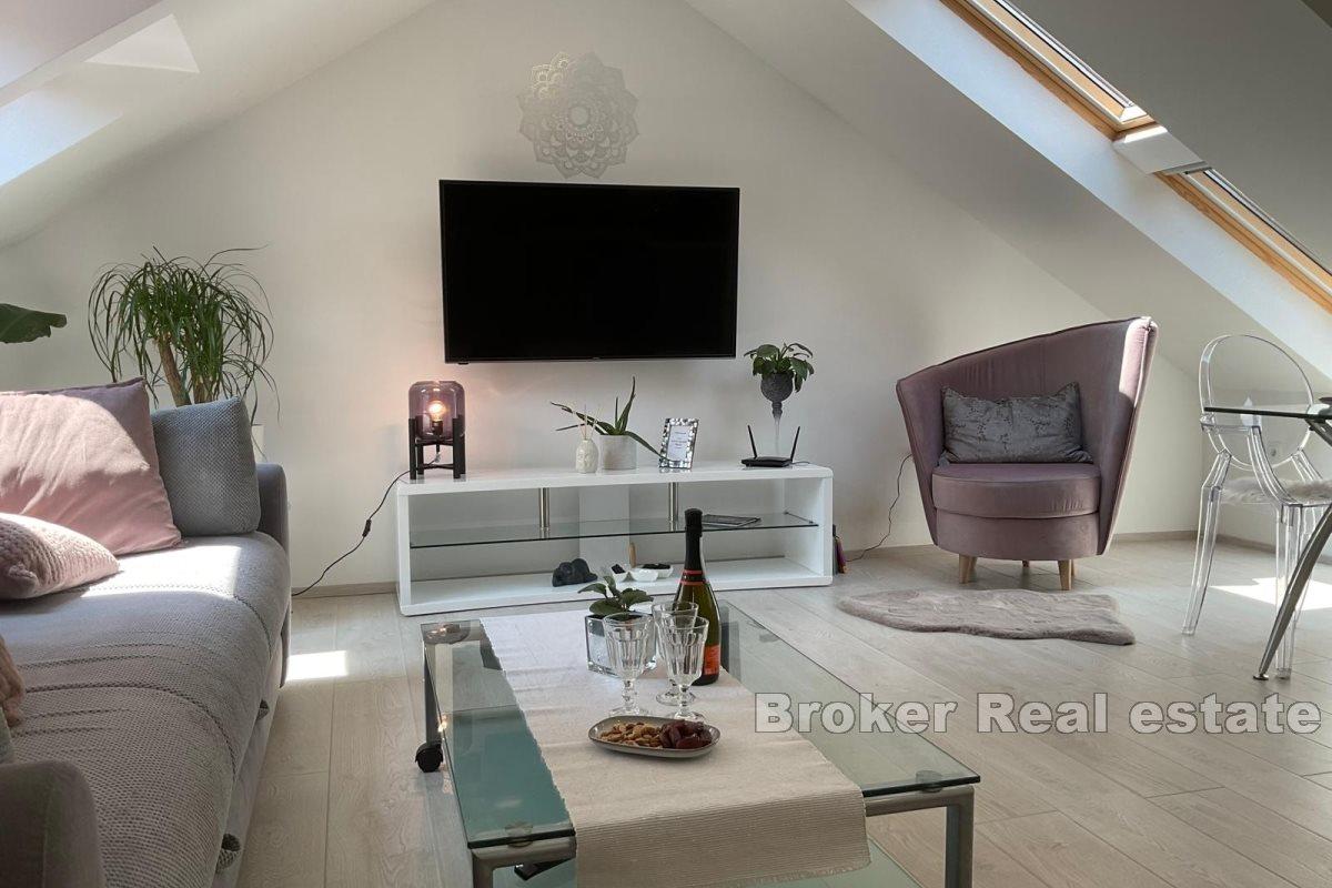 Atrakcyjny apartament z jedną sypialnią w pożądanej lokalizacji