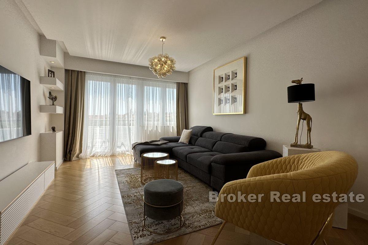 001-2045-34-Split-Center-Two-bedroom-apartment-for-sale