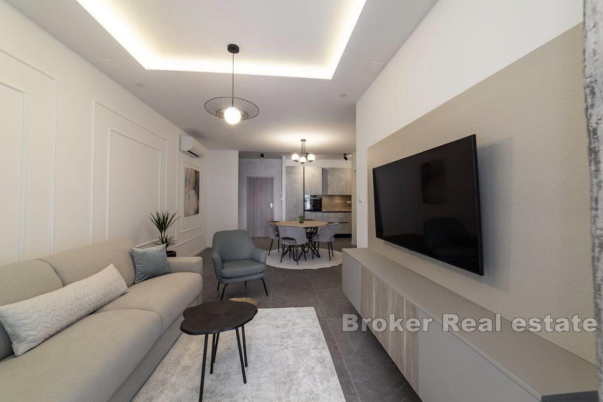 Piękny apartament z jedną sypialnią z loggią i miejscem parkingowym